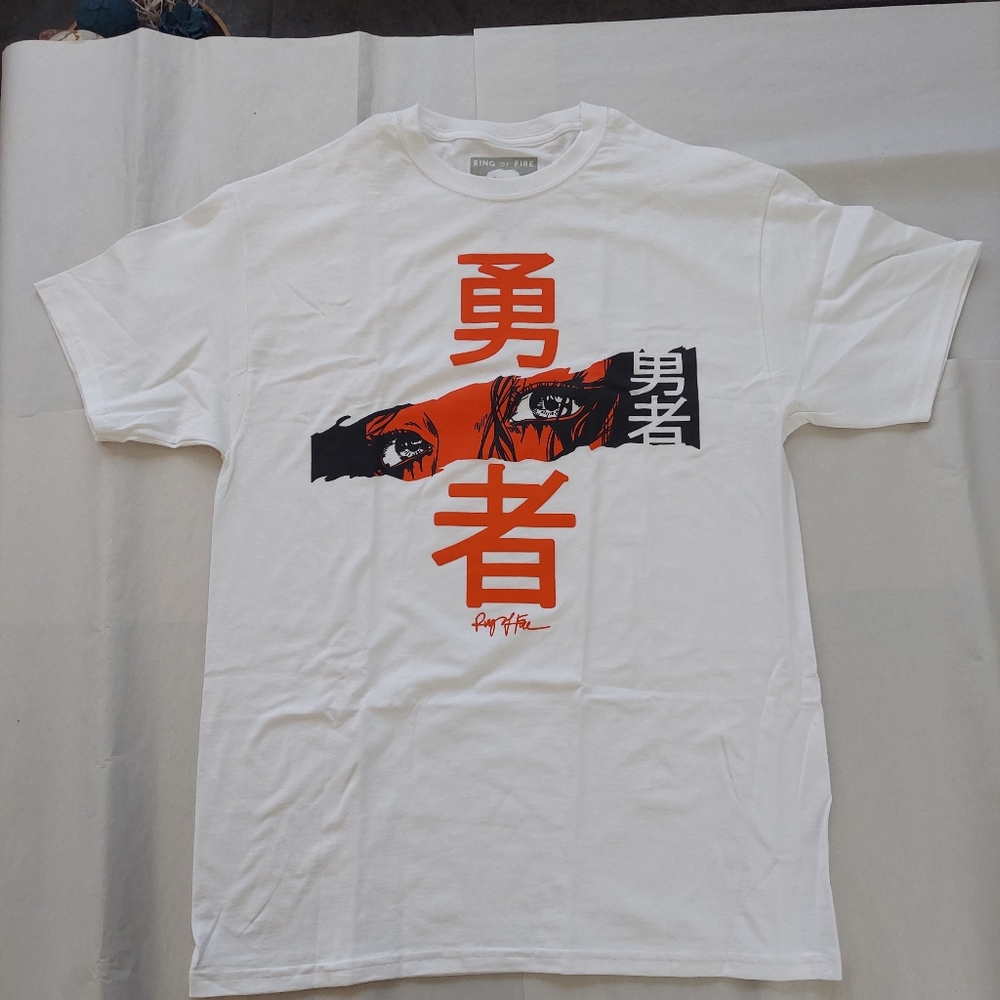 Ring Of Fire Men’s White Red Japanese Graphic Print Tee   Size M New Without Tag
